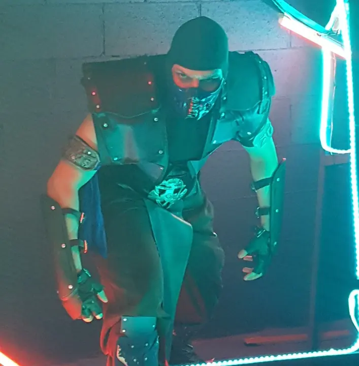 Cosplay de Réptil (Mortal Kombat)